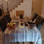 Casa Resineiro Com Garagem E Terraco *