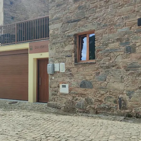 Casa Resineiro Com Garagem E Terraco Vakantiehuis