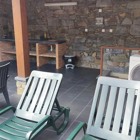 Casa Resineiro Com Piscina, Garagem E Terraco * Proença-a-Nova