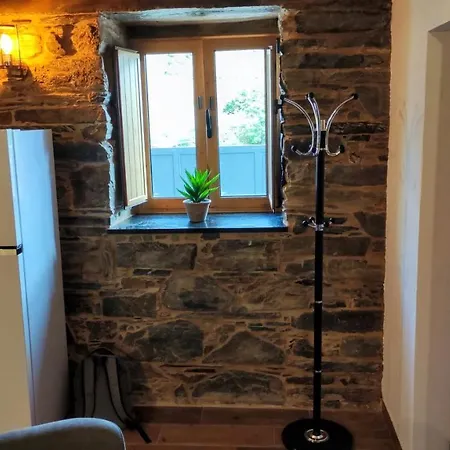 Casa Resineiro Com Garagem E Terraco