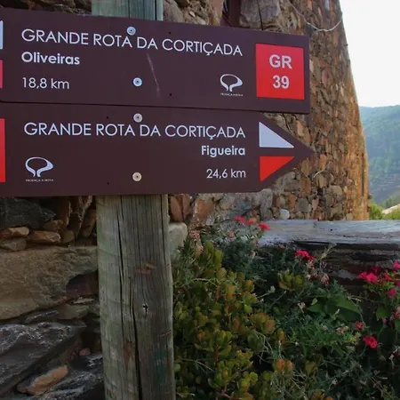 Casa Resineiro Com Garagem E Terraco Casa de Férias Proença-a-Nova