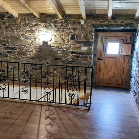 Casa Resineiro Com Garagem E Terraco בית נופש Proença-a-Nova