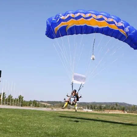 Casa Resineiro Com Garagem E Terraco Casa de Férias