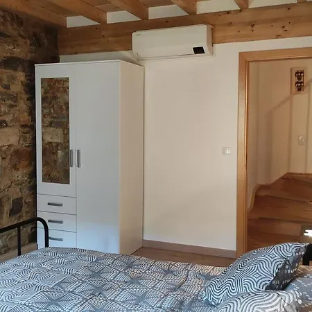 Casa Resineiro Com Garagem E Terraco * Proença-a-Nova