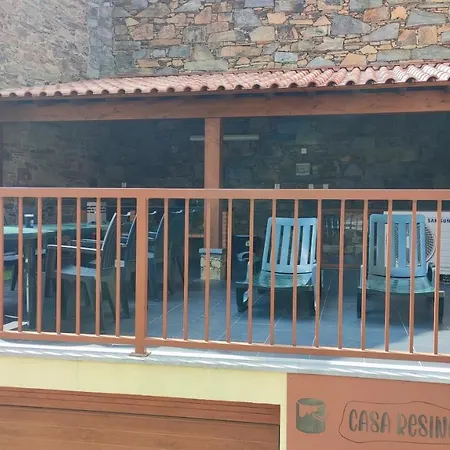 Casa Resineiro Com Garagem E Terraco *