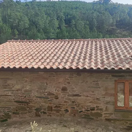 Casa Resineiro Com Garagem E Terraco Proença-a-Nova