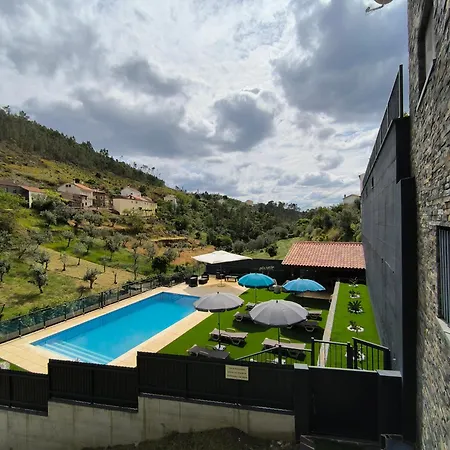 Casa Resineiro Com Piscina, Garagem E Terraco *