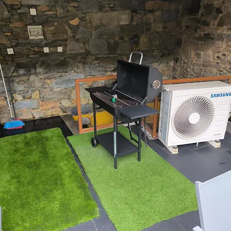 Casa Resineiro Com Piscina, Garagem E Terraco
