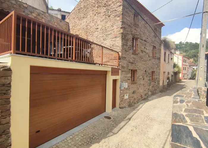 Casa Resineiro Com Garagem E Terraco Proença-a-Nova