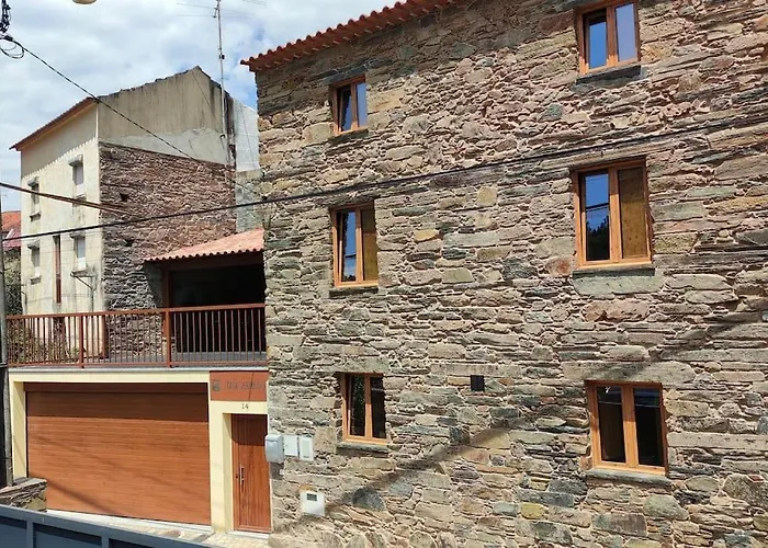 Casa Resineiro Com Garagem E Terraco Hébergement de vacances *