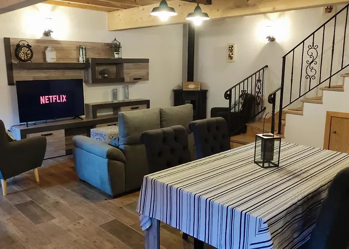 Hébergement de vacances Casa Resineiro Com Garagem E Terraco *