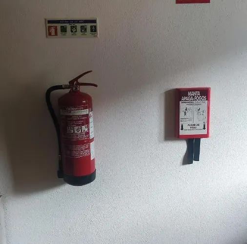 Casa Resineiro Com Garagem E Terraco Hébergement de vacances *