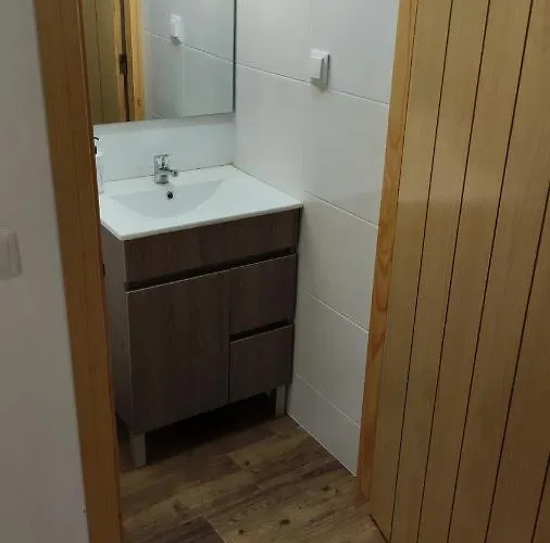 Casa Resineiro Com Garagem E Terraco Proença-a-Nova