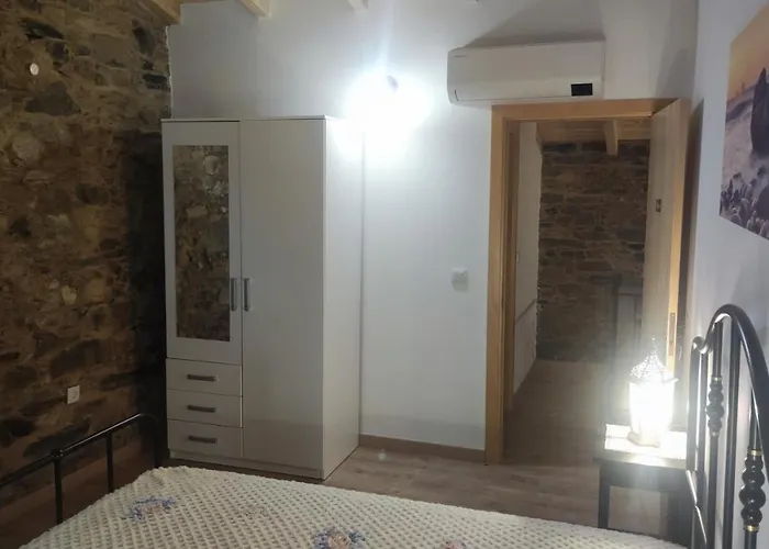 Casa Resineiro Com Garagem E Terraco