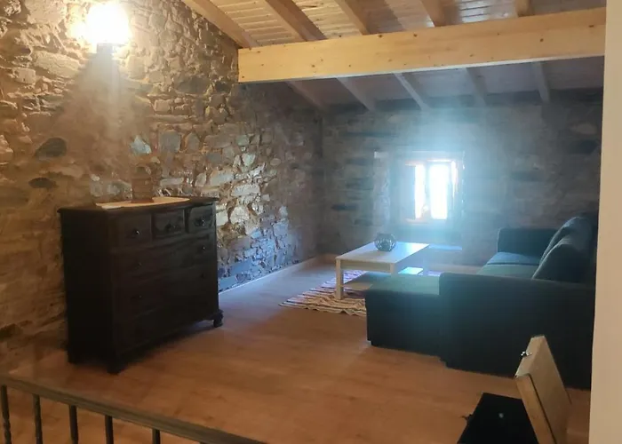 Casa Resineiro Com Garagem E Terraco * Proença-a-Nova