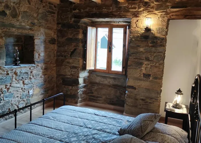 Hébergement de vacances Casa Resineiro Com Garagem E Terraco