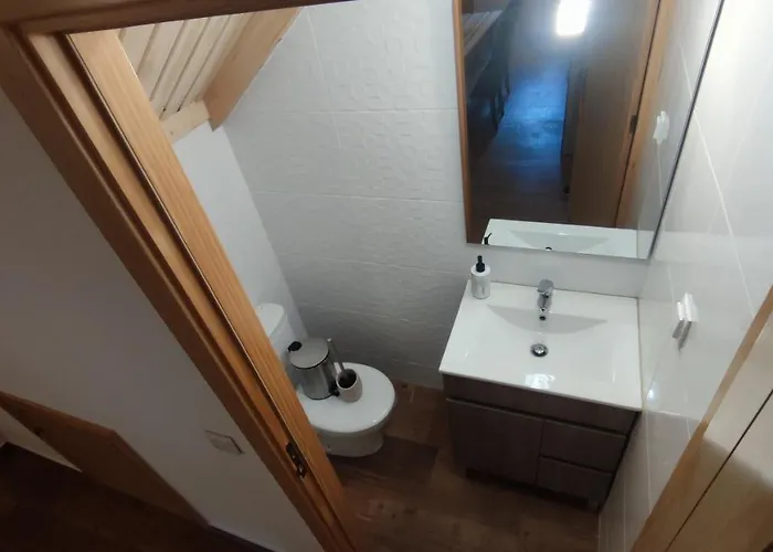 Hébergement de vacances Casa Resineiro Com Garagem E Terraco Proença-a-Nova