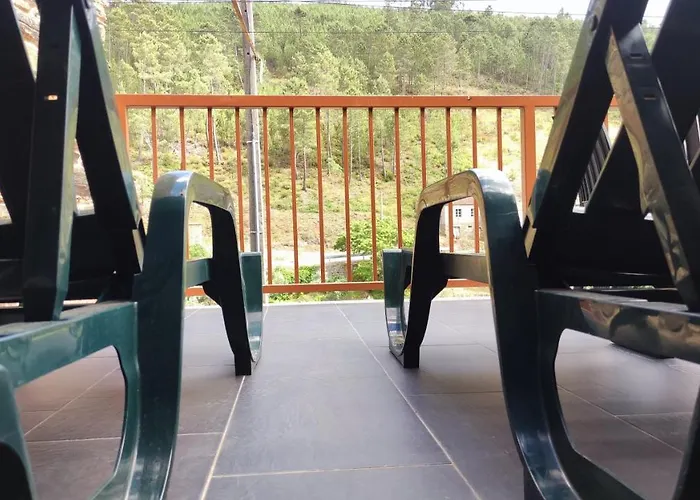 Casa Resineiro Com Garagem E Terraco Vakantiehuis Proença-a-Nova